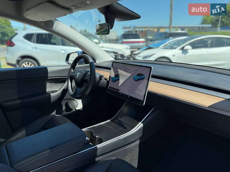 Позашляховик / Кросовер Tesla Model Y 2021 в Луцьку