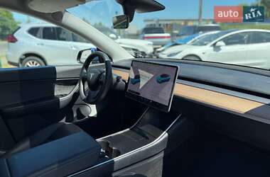 Позашляховик / Кросовер Tesla Model Y 2021 в 