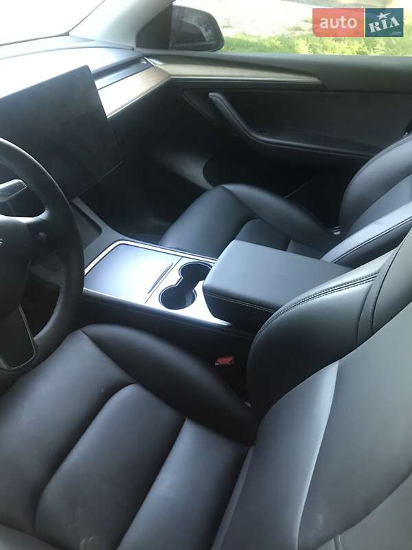 Внедорожник / Кроссовер Tesla Model Y 2023 в Полтаве