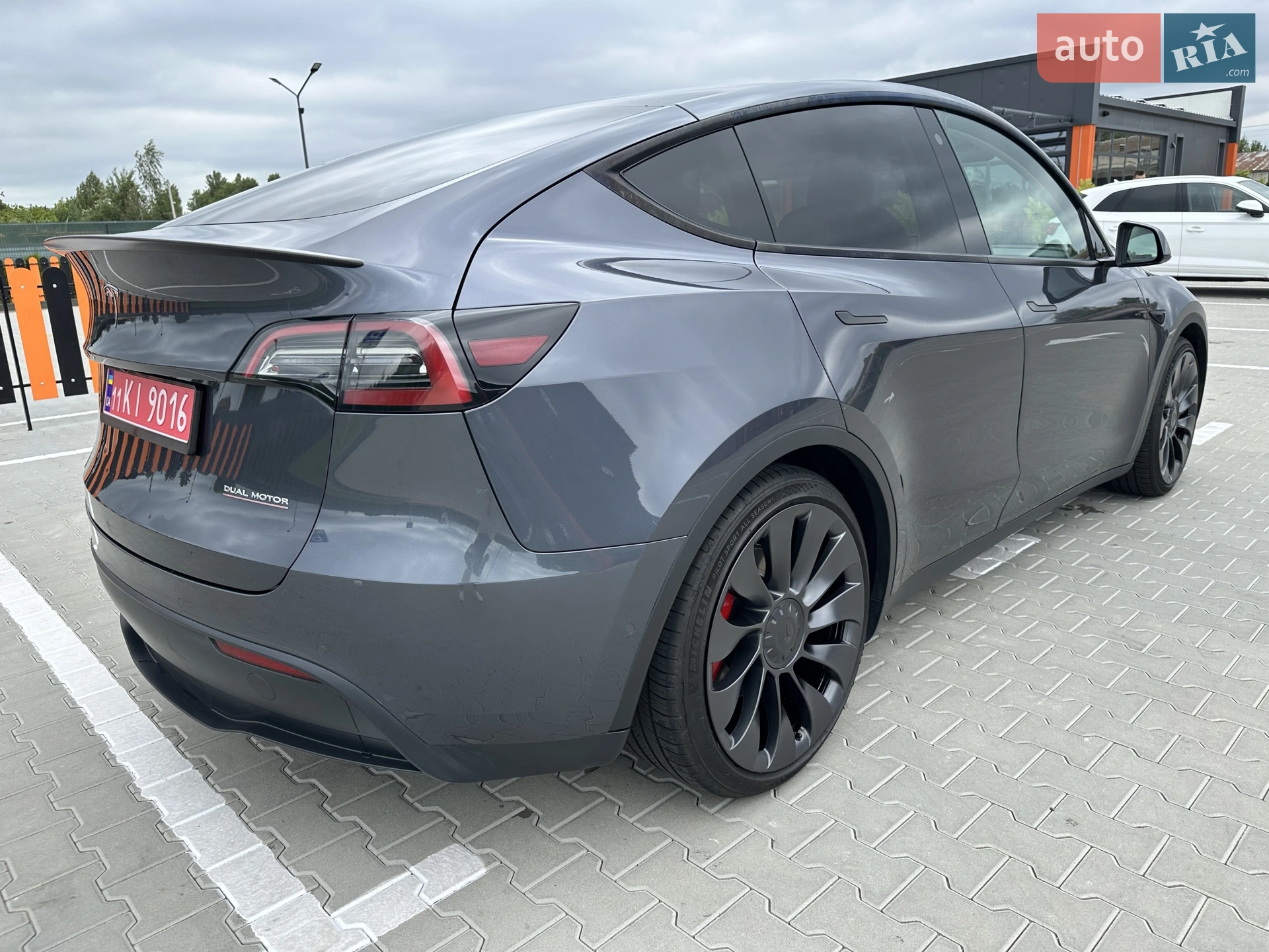 2022 Tesla Model Y - мініатюра 5