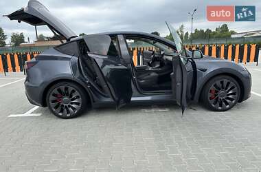 Позашляховик / Кросовер Tesla Model Y 2022 в 