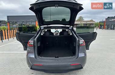 Позашляховик / Кросовер Tesla Model Y 2022 в 