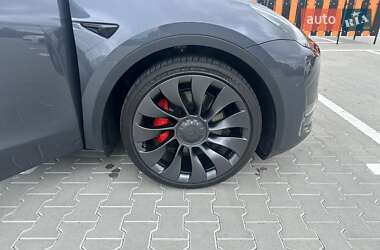 Позашляховик / Кросовер Tesla Model Y 2022 в 