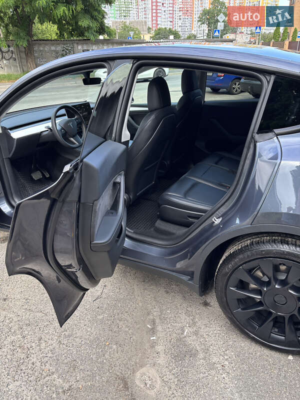 Позашляховик / Кросовер Tesla Model Y 2022 в Києві