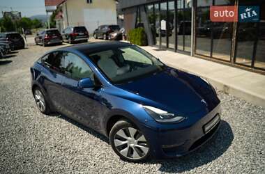 Позашляховик / Кросовер Tesla Model Y 2021 в 