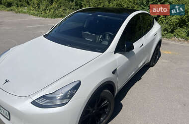 Позашляховик / Кросовер Tesla Model Y 2021 в 
