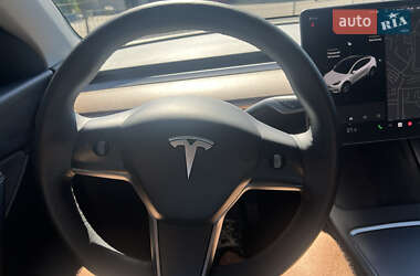 Позашляховик / Кросовер Tesla Model Y 2021 в 