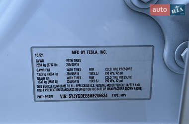 Позашляховик / Кросовер Tesla Model Y 2021 в 