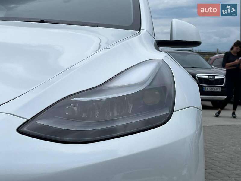 Позашляховик / Кросовер Tesla Model Y 2024 в Львові