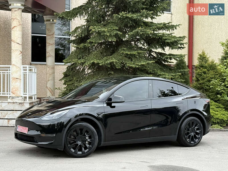 Внедорожник / Кроссовер Tesla Model Y 2023 в Тернополе