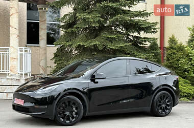 Позашляховик / Кросовер Tesla Model Y 2023 в 