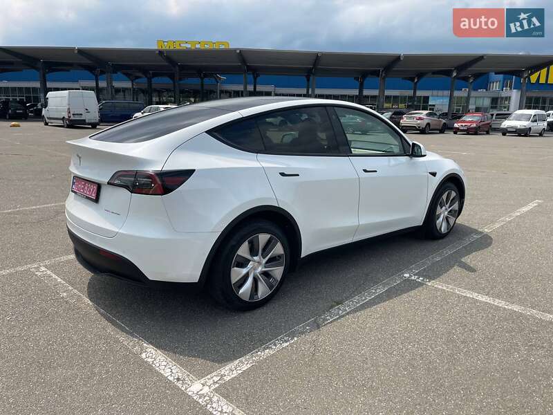 Позашляховик / Кросовер Tesla Model Y 2022 в Києві