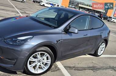 Позашляховик / Кросовер Tesla Model Y 2023 в 