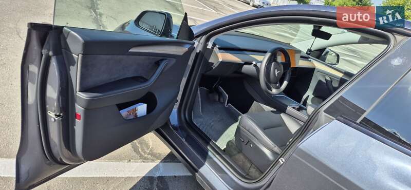 Внедорожник / Кроссовер Tesla Model Y 2023 в Полтаве