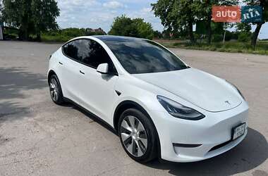Внедорожник / Кроссовер Tesla Model Y 2020 в Ровно