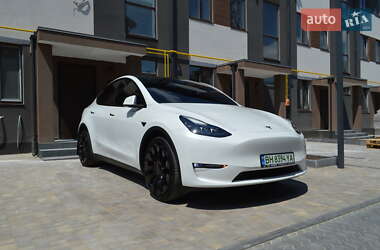 Внедорожник / Кроссовер Tesla Model Y 2021 в 