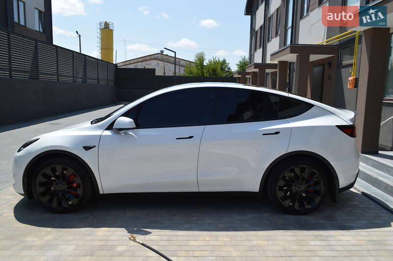 Позашляховик / Кросовер Tesla Model Y 2021 в Одесі