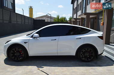 Внедорожник / Кроссовер Tesla Model Y 2021 в 