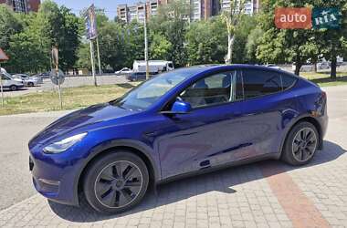 Внедорожник / Кроссовер Tesla Model Y 2023 в 
