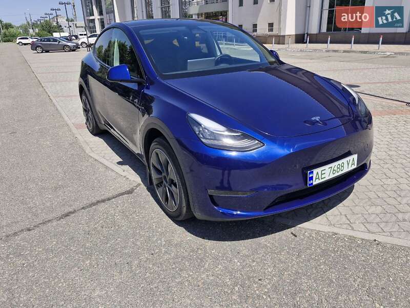 Внедорожник / Кроссовер Tesla Model Y 2023 в Днепре