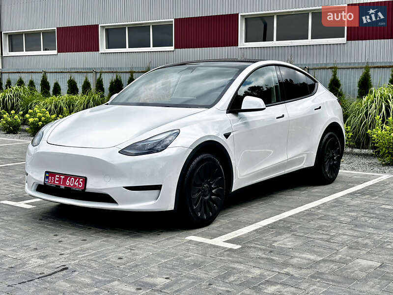 Внедорожник / Кроссовер Tesla Model Y 2021 в 