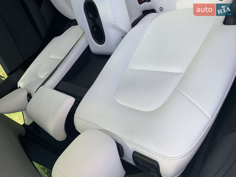 Позашляховик / Кросовер Tesla Model Y 2023 в Одесі