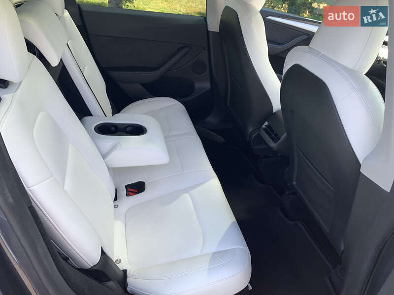 Позашляховик / Кросовер Tesla Model Y 2023 в Одесі