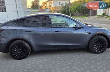 Позашляховик / Кросовер Tesla Model Y 2022 в 