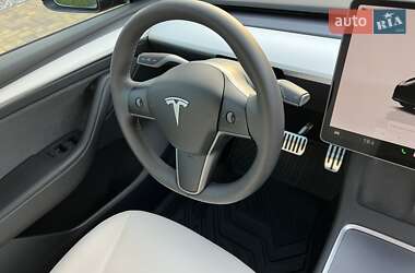 Внедорожник / Кроссовер Tesla Model Y 2023 в 
