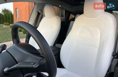 Внедорожник / Кроссовер Tesla Model Y 2023 в 