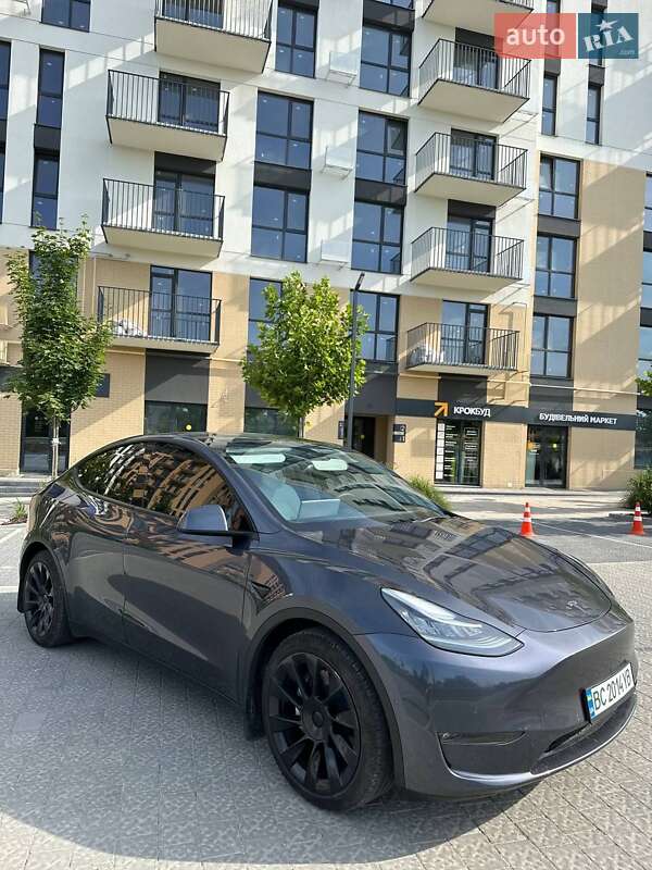 Внедорожник / Кроссовер Tesla Model Y 2021 в Львове