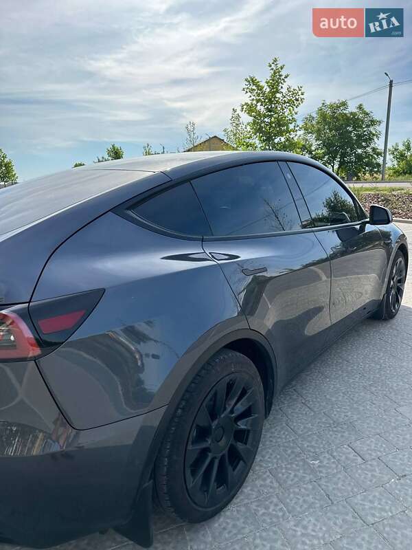 Внедорожник / Кроссовер Tesla Model Y 2021 в Львове