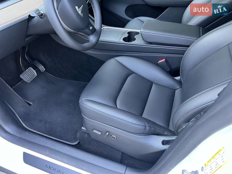 Внедорожник / Кроссовер Tesla Model Y 2024 в Белой Церкви