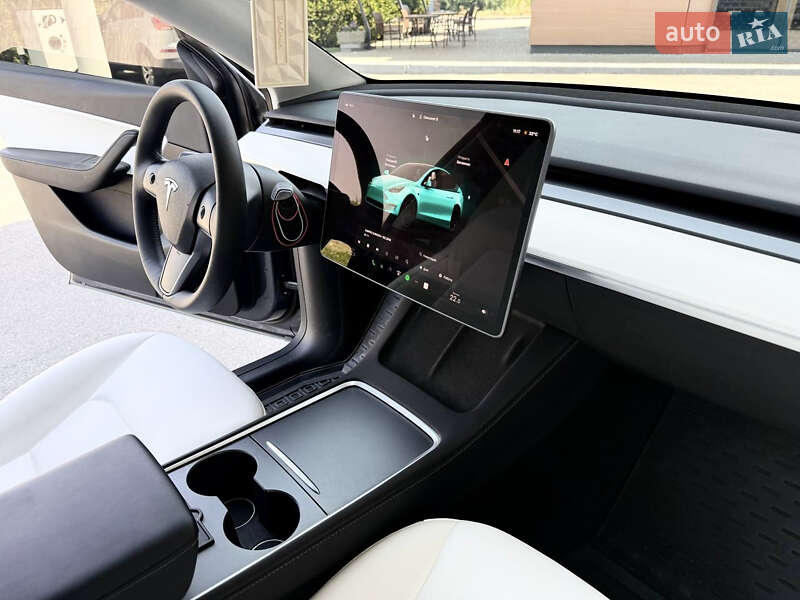 Внедорожник / Кроссовер Tesla Model Y 2022 в Днепре