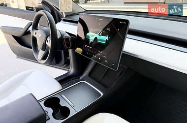 Позашляховик / Кросовер Tesla Model Y 2022 в 