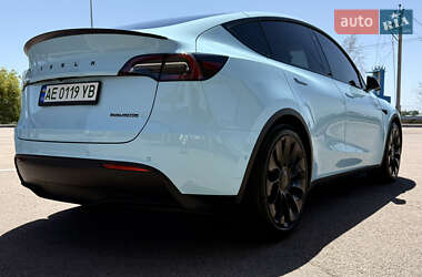 Позашляховик / Кросовер Tesla Model Y 2022 в 