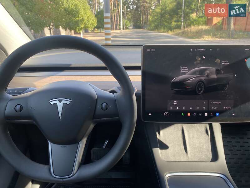 Внедорожник / Кроссовер Tesla Model Y 2023 в Киеве