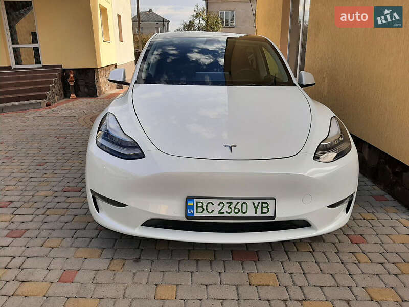 Позашляховик / Кросовер Tesla Model Y 2022 в Львові