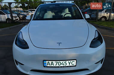 Позашляховик / Кросовер Tesla Model Y 2022 в Києві