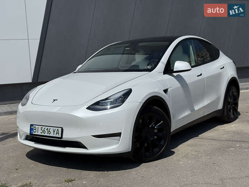 Tesla Model Y 2022