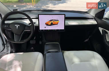 Внедорожник / Кроссовер Tesla Model Y 2022 в 