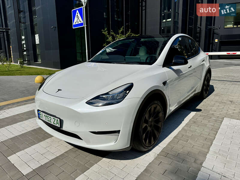 Tesla Model Y 2021