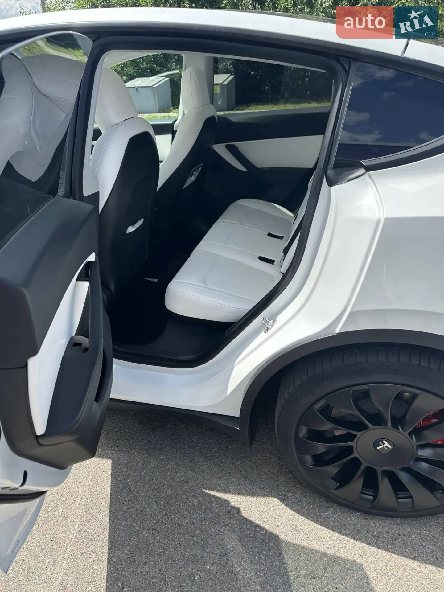 2020 Tesla Model Y - мініатюра 5
