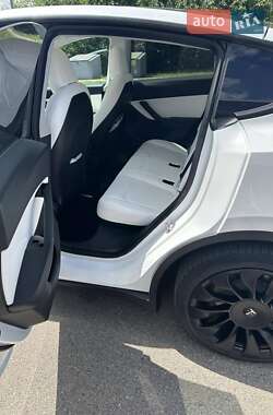 Внедорожник / Кроссовер Tesla Model Y 2020 в 