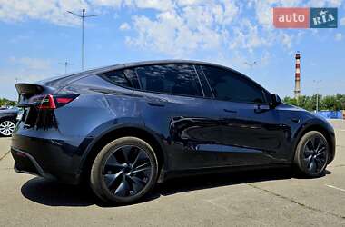 Внедорожник / Кроссовер Tesla Model Y 2024 в 