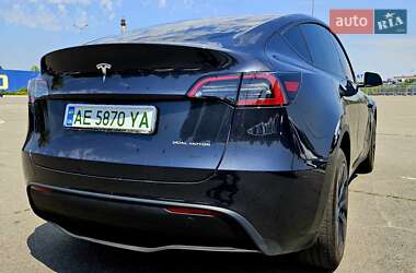 Внедорожник / Кроссовер Tesla Model Y 2024 в 