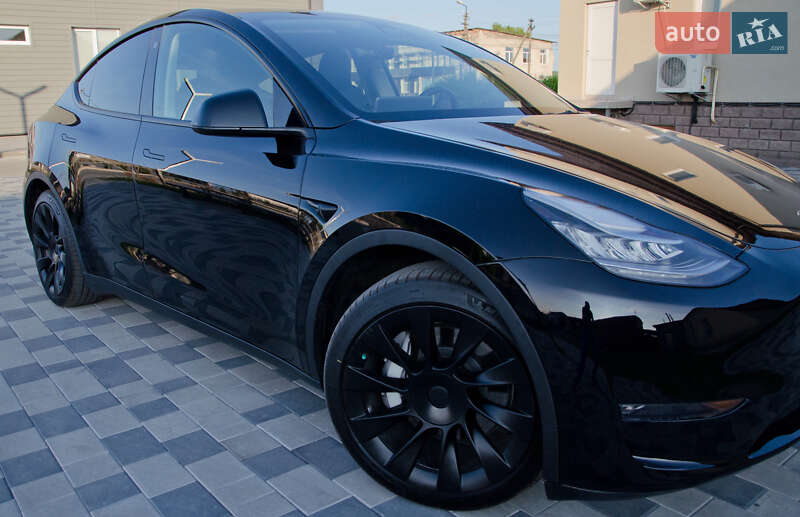 Позашляховик / Кросовер Tesla Model Y 2022 в Києві