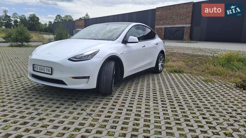 Позашляховик / Кросовер Tesla Model Y 2021 в Хмельницькому