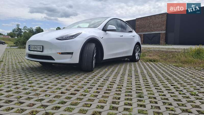 Позашляховик / Кросовер Tesla Model Y 2021 в Хмельницькому