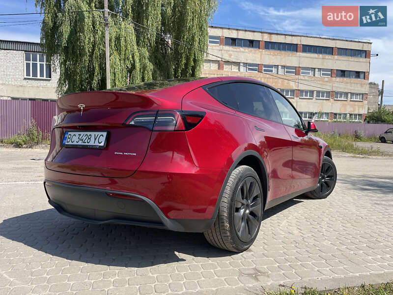 Внедорожник / Кроссовер Tesla Model Y 2024 в Львове